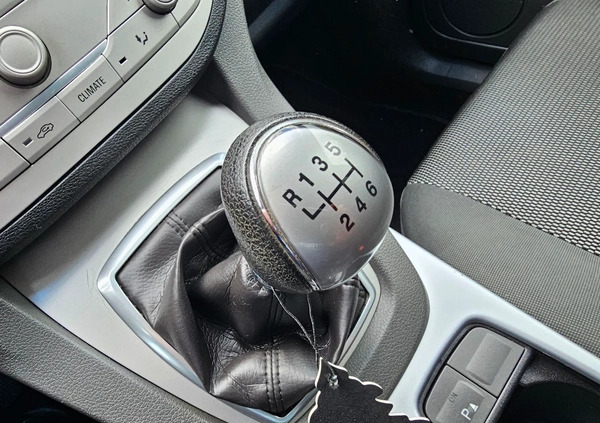 Ford Kuga cena 38400 przebieg: 242000, rok produkcji 2010 z Przemków małe 704